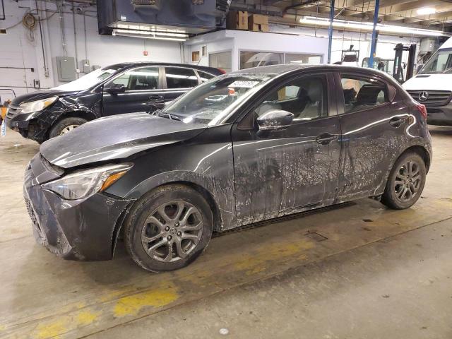 TOYOTA YARIS LE