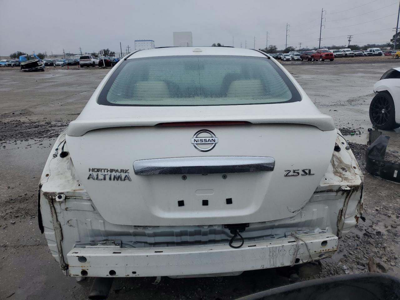 NISSAN ALTIMA BASE