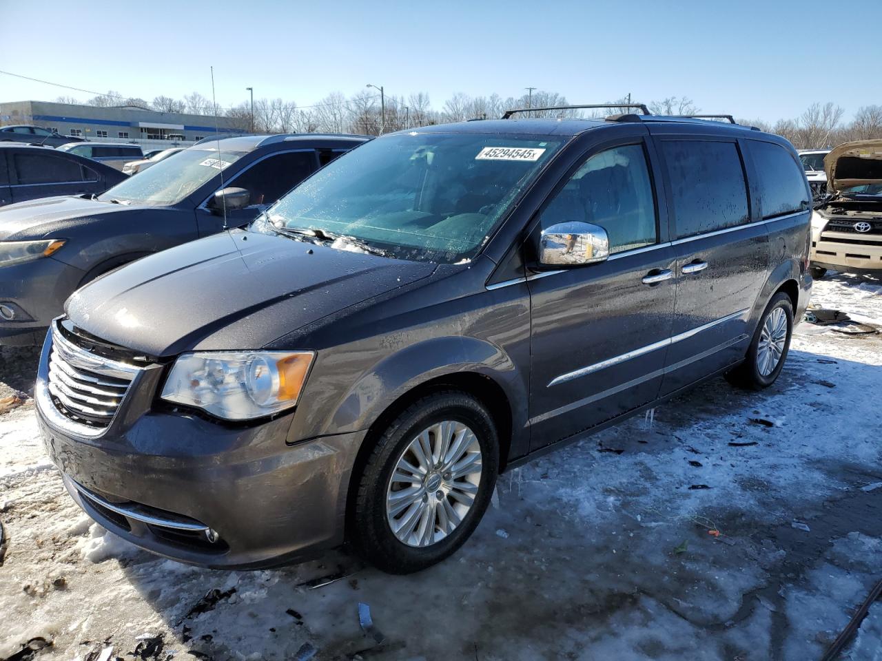 CHRYSLER TOWN & COUNTRY LIMITED