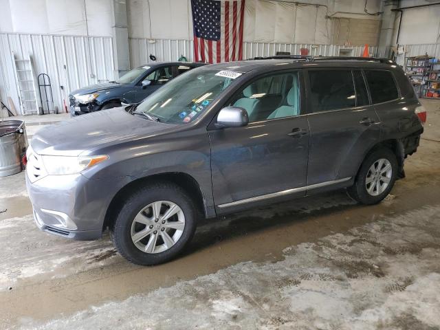 TOYOTA HIGHLANDER BASE