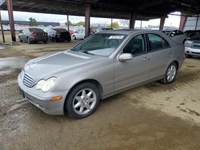 MERCEDES-BENZ C 240
