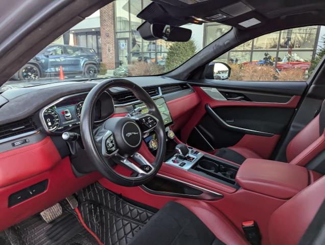 2021 JAGUAR F-PACE SVR SADCZ2EE3MA680600