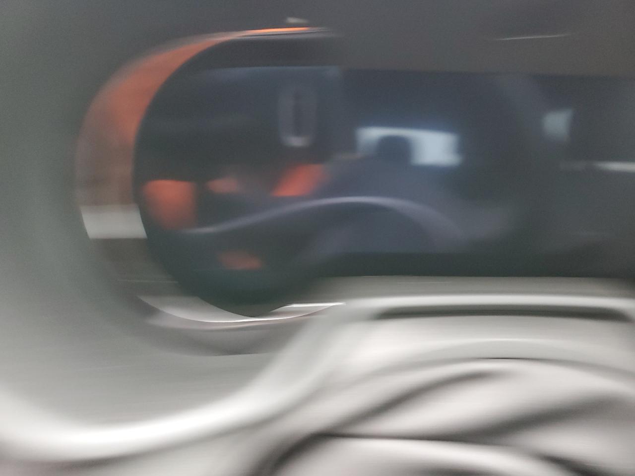 Thumbnail 8 (blur)