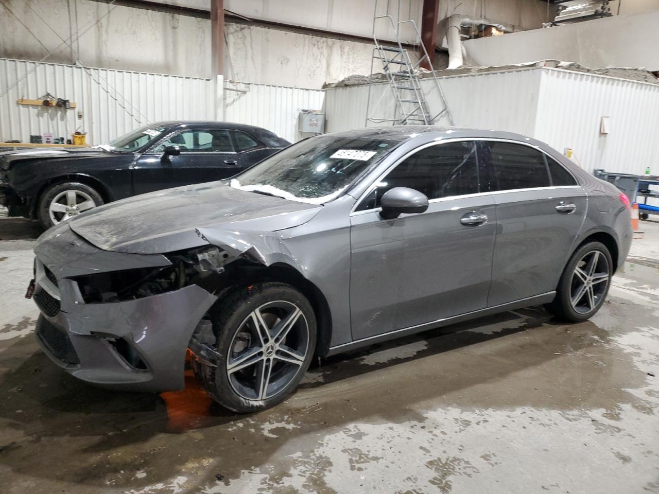 MERCEDES-BENZ A-CLASS 220 4MATIC