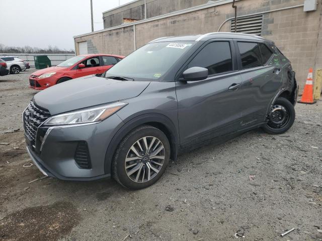 NISSAN KICKS SV