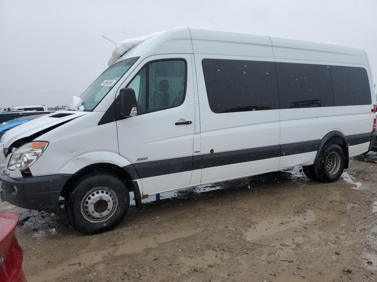  Salvage Mercedes-Benz Sprinter