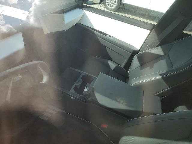 2024 TESLA CYBERTRUCK 7G2CEHEE6RA026631