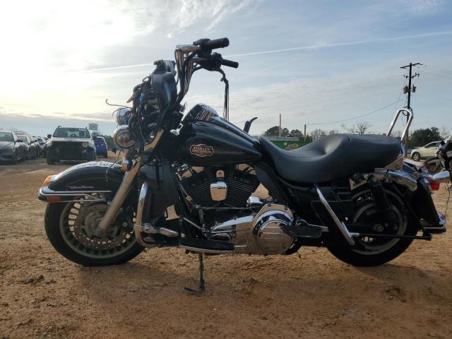 2011 HARLEY-DAVIDSON FLHTCU 1HD1FC413BB623660