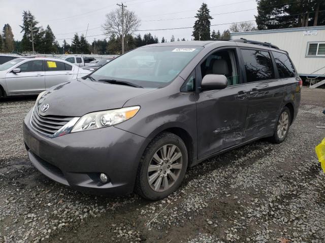 TOYOTA SIENNA XLE