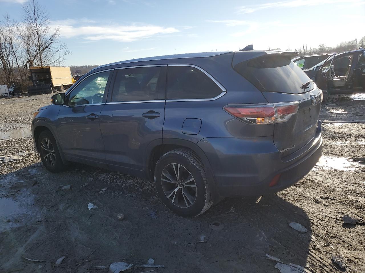 TOYOTA HIGHLANDER XLE