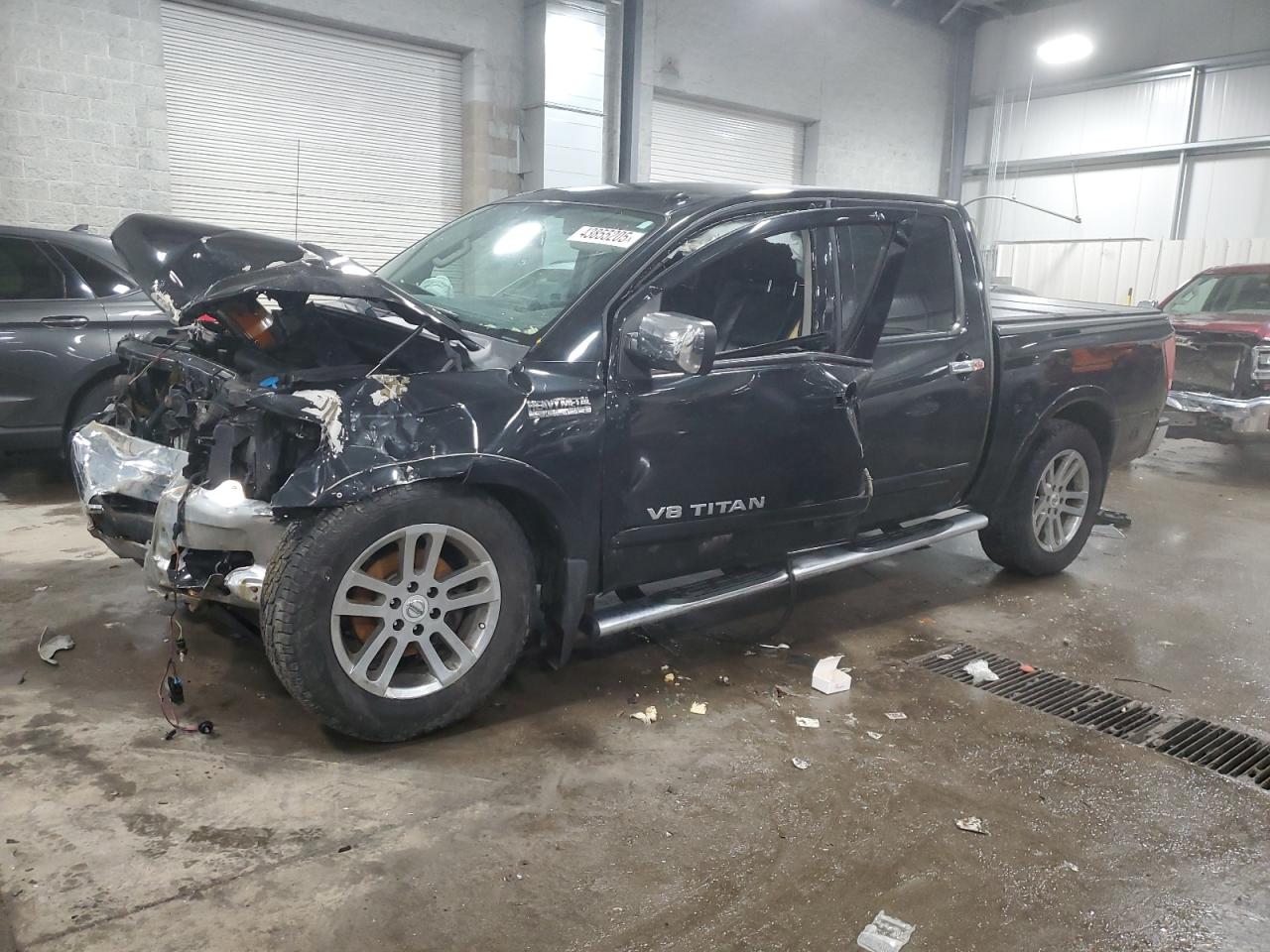 NISSAN TITAN S