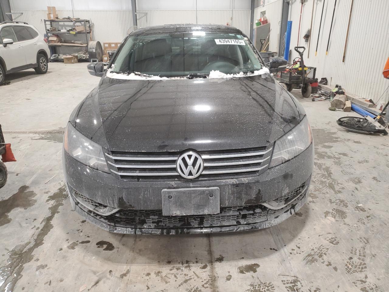 VOLKSWAGEN PASSAT SE
