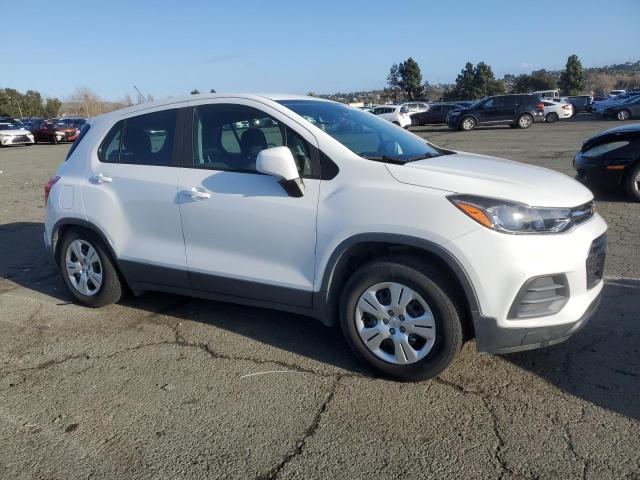 Vin: kl7cjksb2jb570315, lot: 45695355, chevrolet trax ls 20184