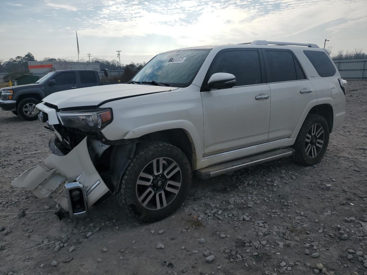 TOYOTA 4RUNNER SR5/SR5 PREMIUM