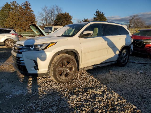 TOYOTA HIGHLANDER