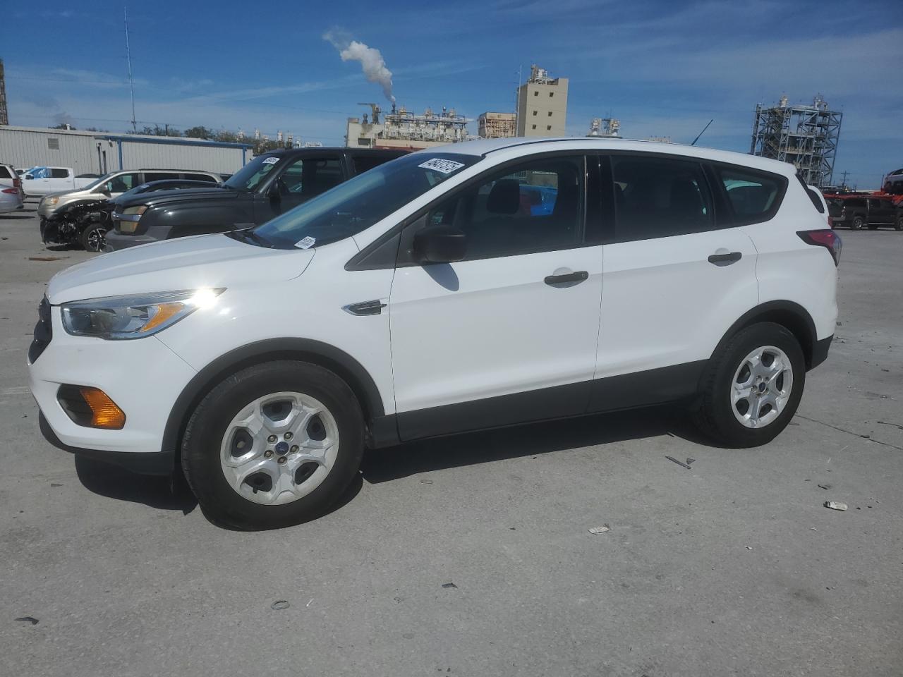1FMCU0F78HUE30056 FORD ESCAPE S 2017