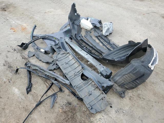 2018 TOYOTA RAV4 LE - JTMZFREV0JJ737645