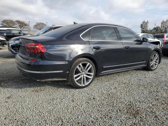 2017 VOLKSWAGEN PASSAT R-L 1VWDT7A35HC050698