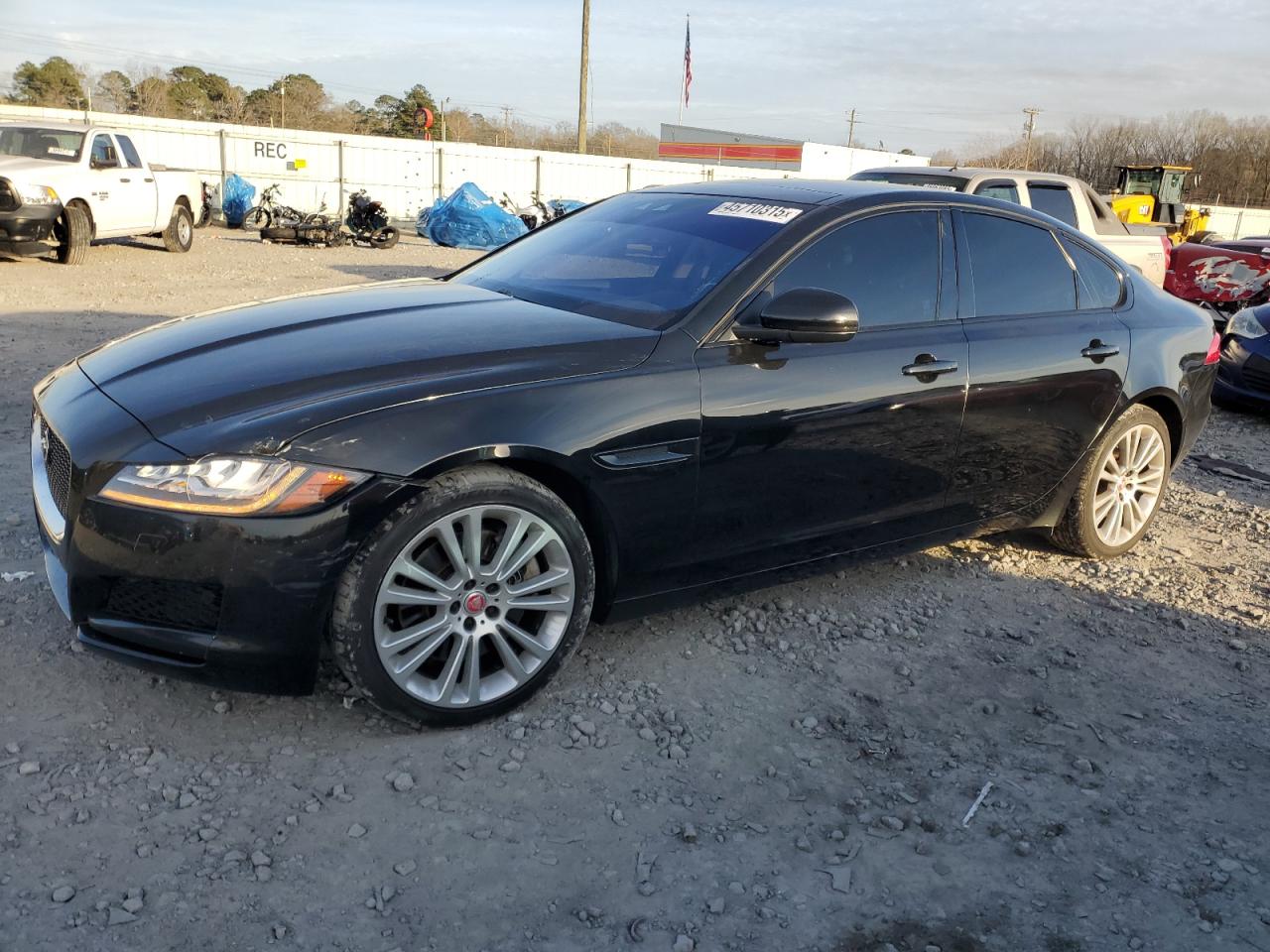 SAJBJ4BV1HCY35249 JAGUAR XF PREMIUM 2017