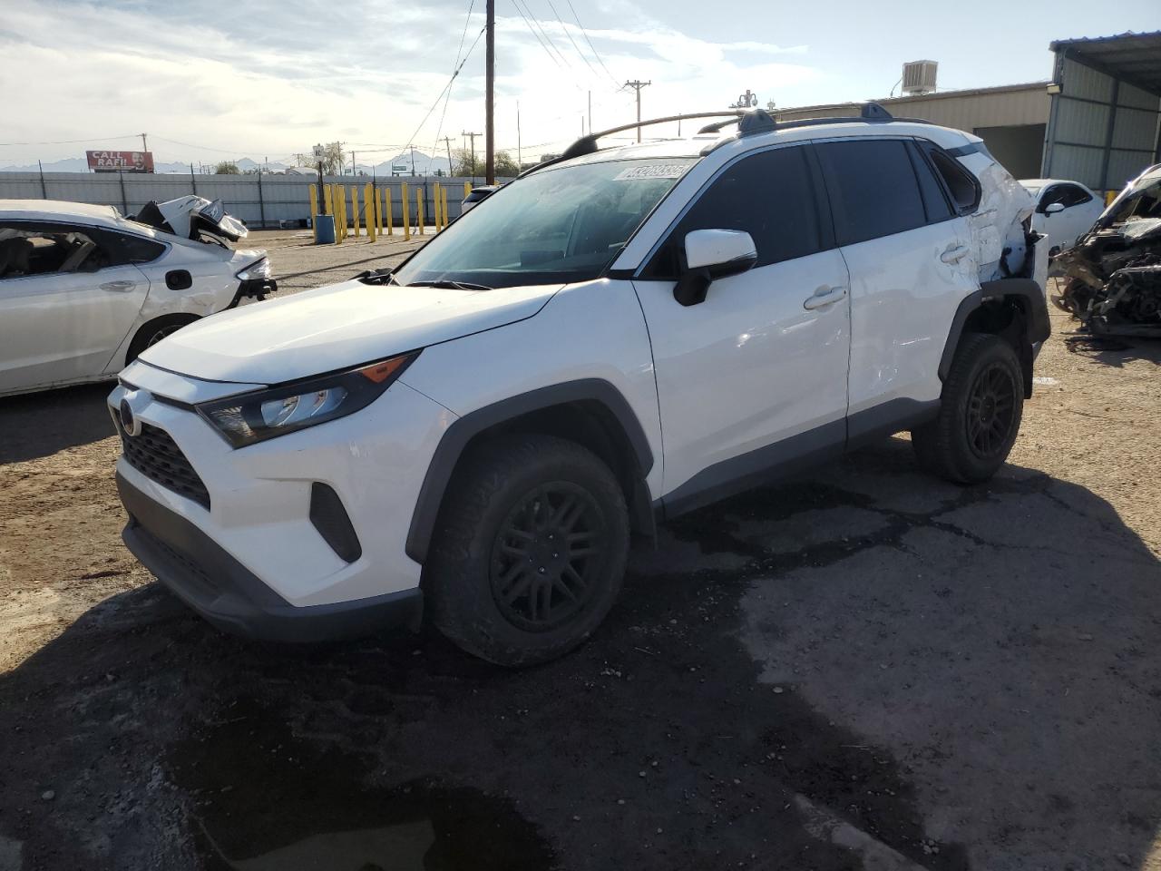 TOYOTA RAV4 LE