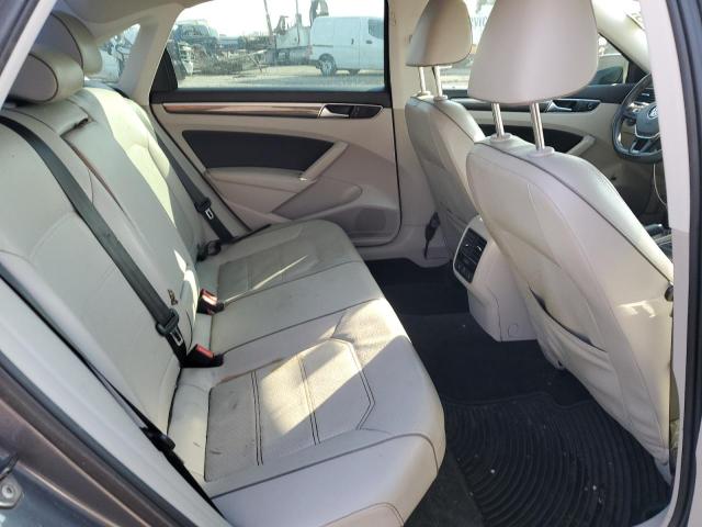 2016 VOLKSWAGEN PASSAT SE - 1VWBS7A34GC058381