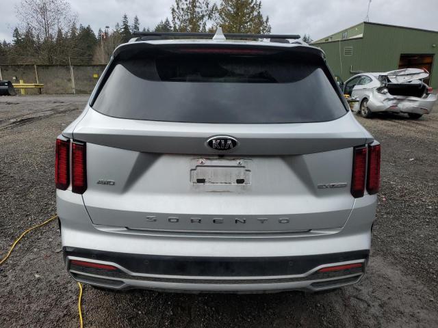 2021 KIA SORENTO EX - 5XYRHDLF3MG011808
