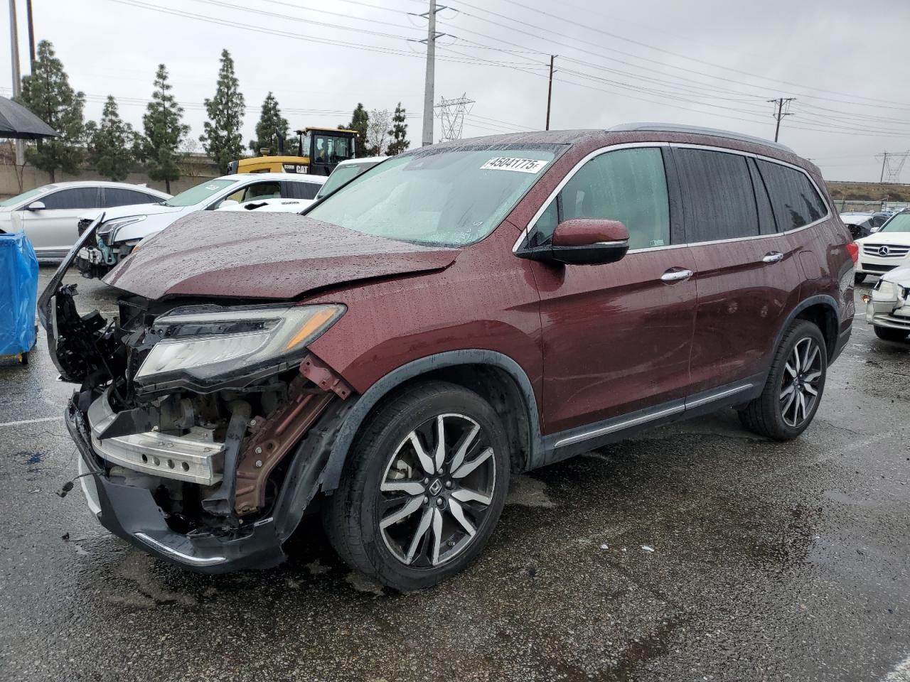 5FNYF6H64KB003033 HONDA PILOT TOUR 2019