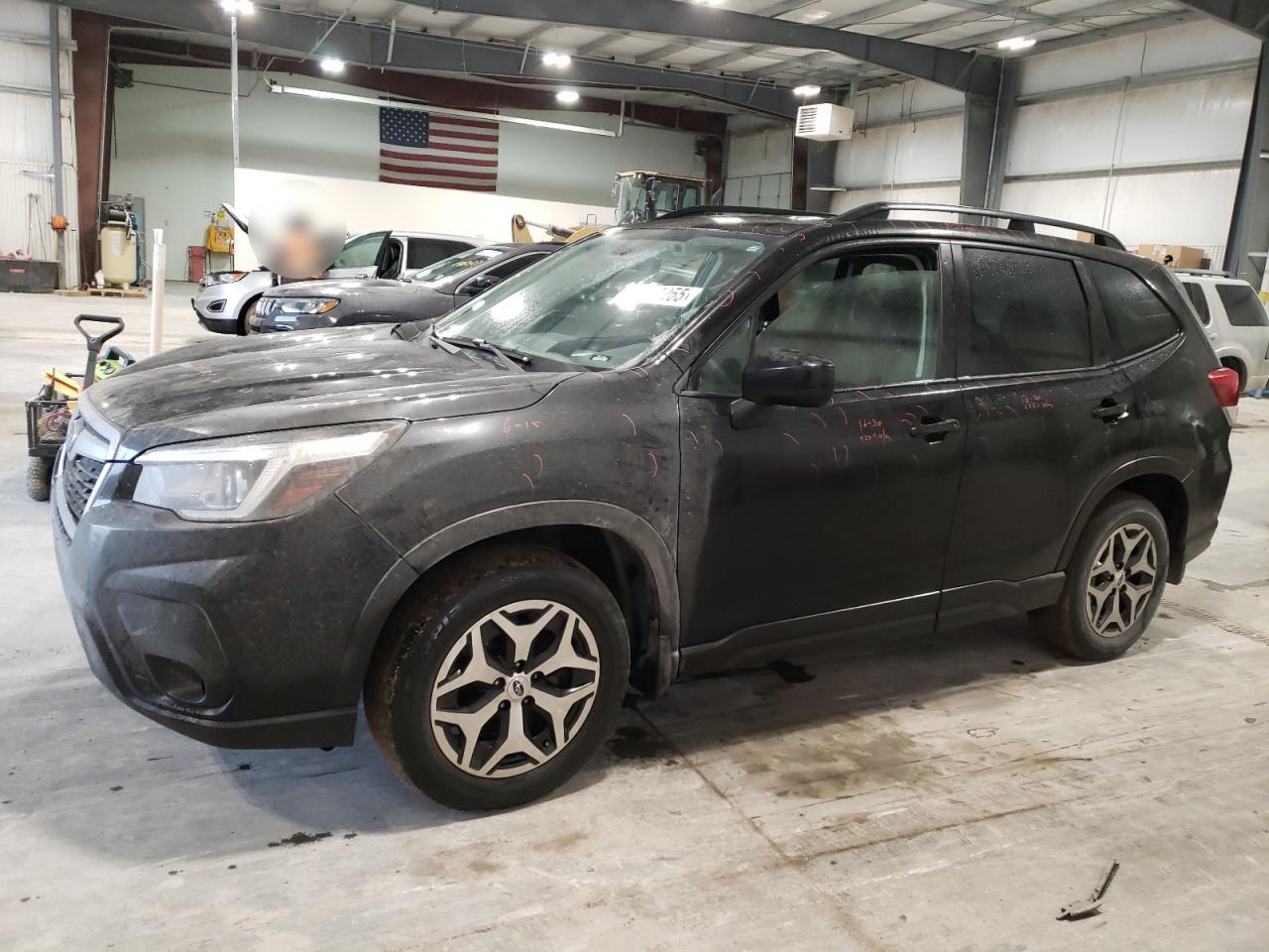 SUBARU FORESTER PREMIUM