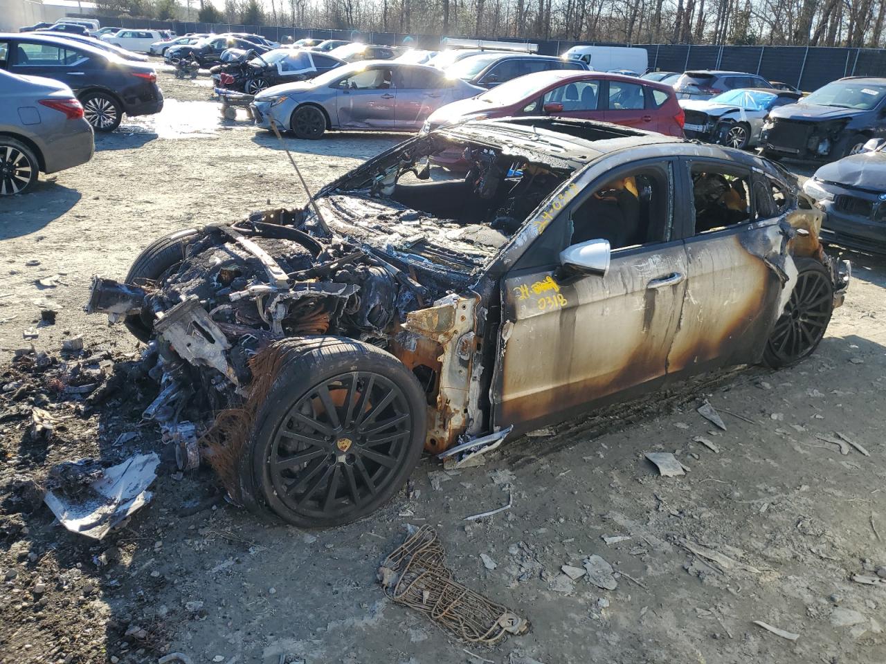 PORSCHE PANAMERA 4