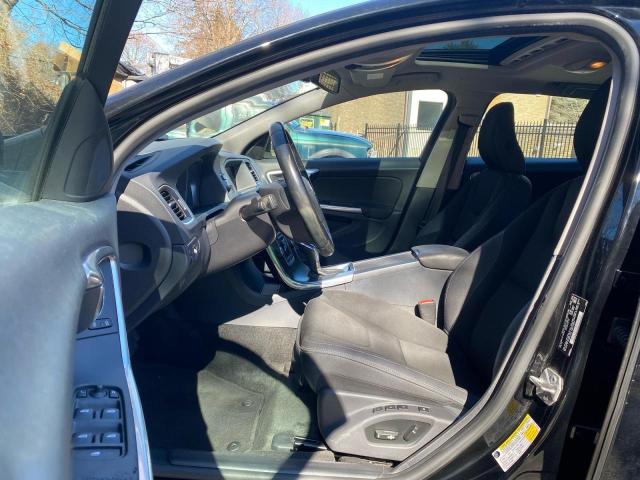 2015 VOLVO V60 YV126MEAXF1192816