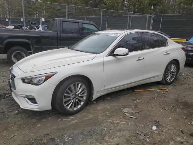 INFINITI Q50 LUXE