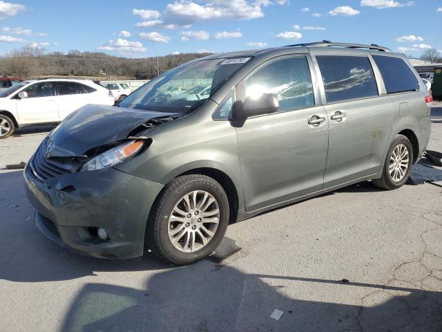 TOYOTA SIENNA XLE