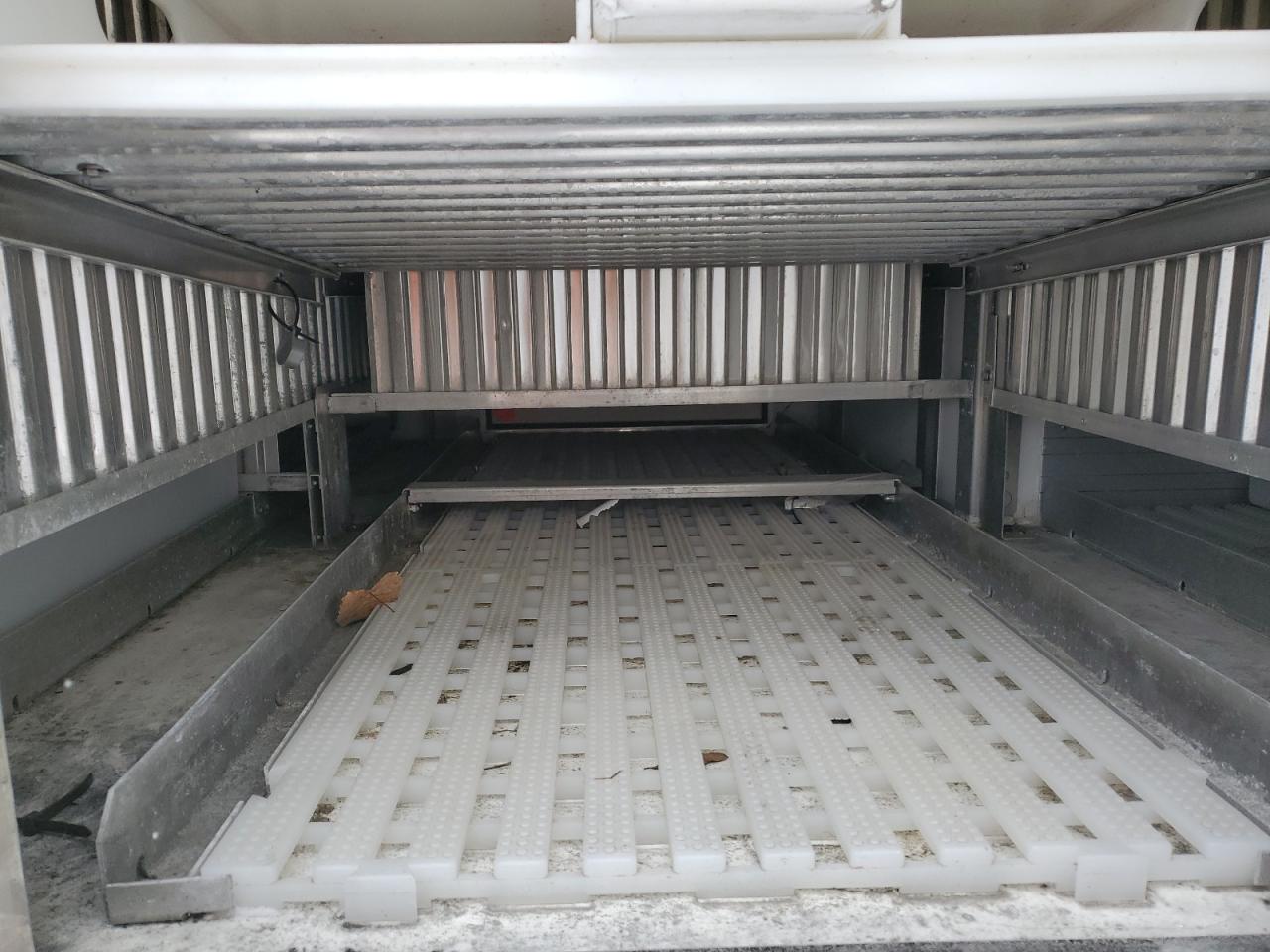 FORD ECONOLINE E450 SUPER DUTY CUTAWAY VAN