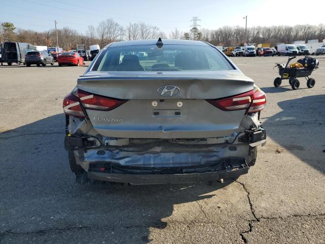 2018 HYUNDAI ELANTRA SE - KMHD84LF2JU557421