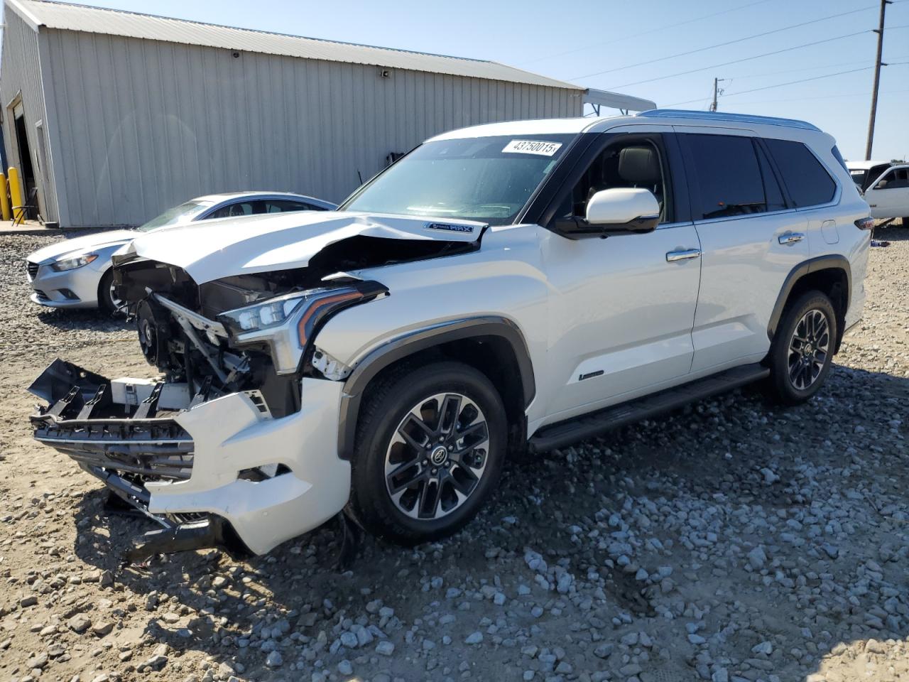 7SVAAABA9RX042917 TOYOTA SEQUOIA SR 2024