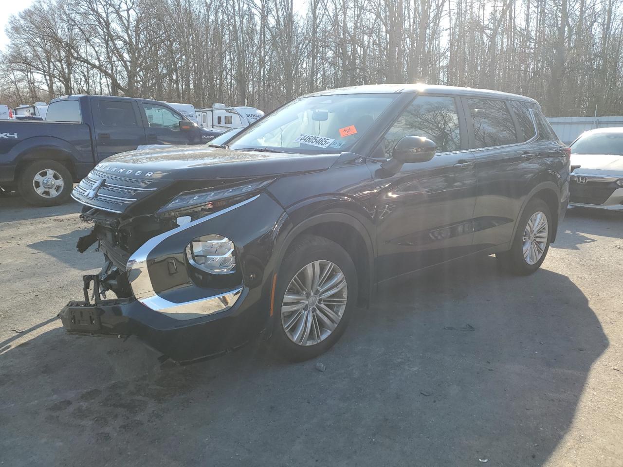 MITSUBISHI OUTLANDER ES
