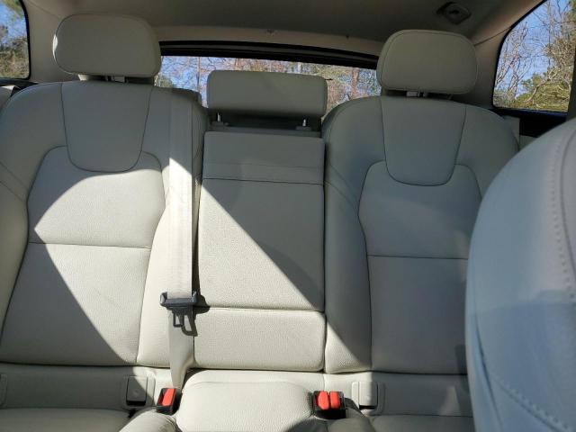 2022 VOLVO XC60 B5 MO YV4L12DK5N1915975