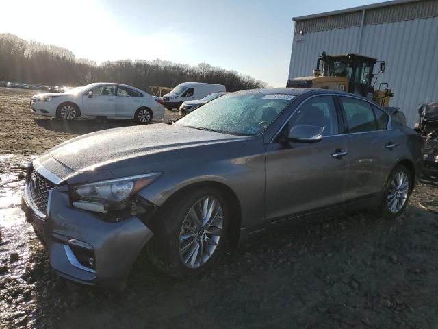 INFINITI Q50 LUXE