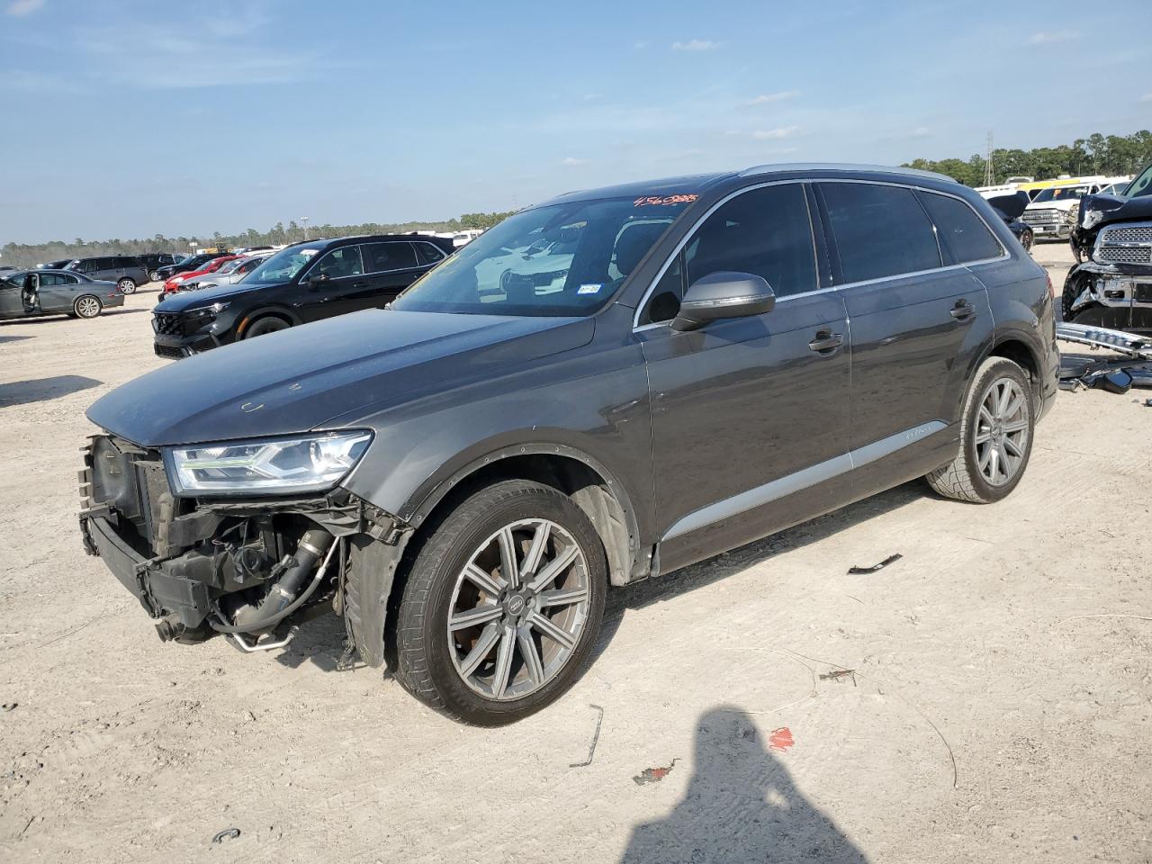 AUDI Q7 PREMIUM PLUS