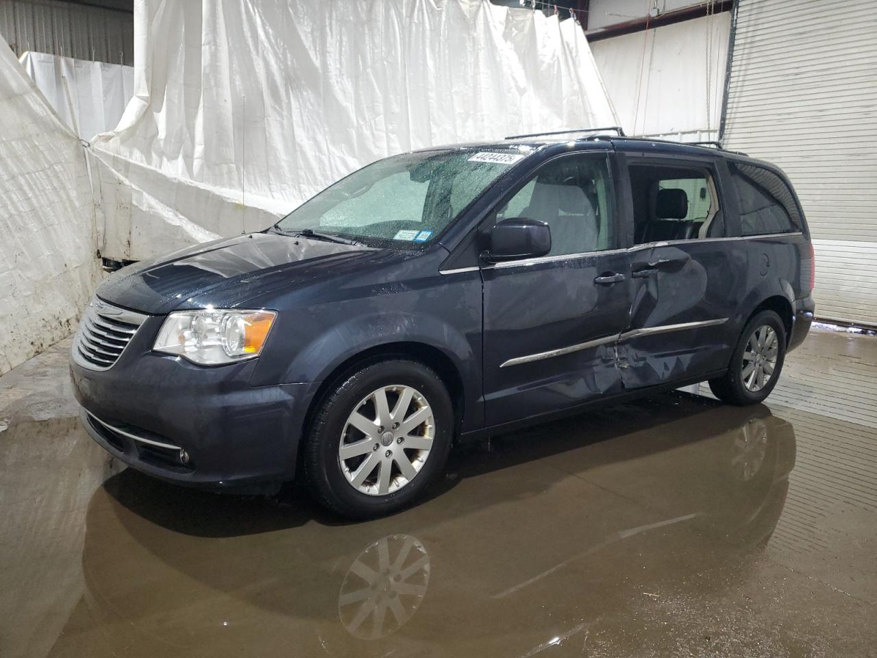 CHRYSLER TOWN & COUNTRY TOURING