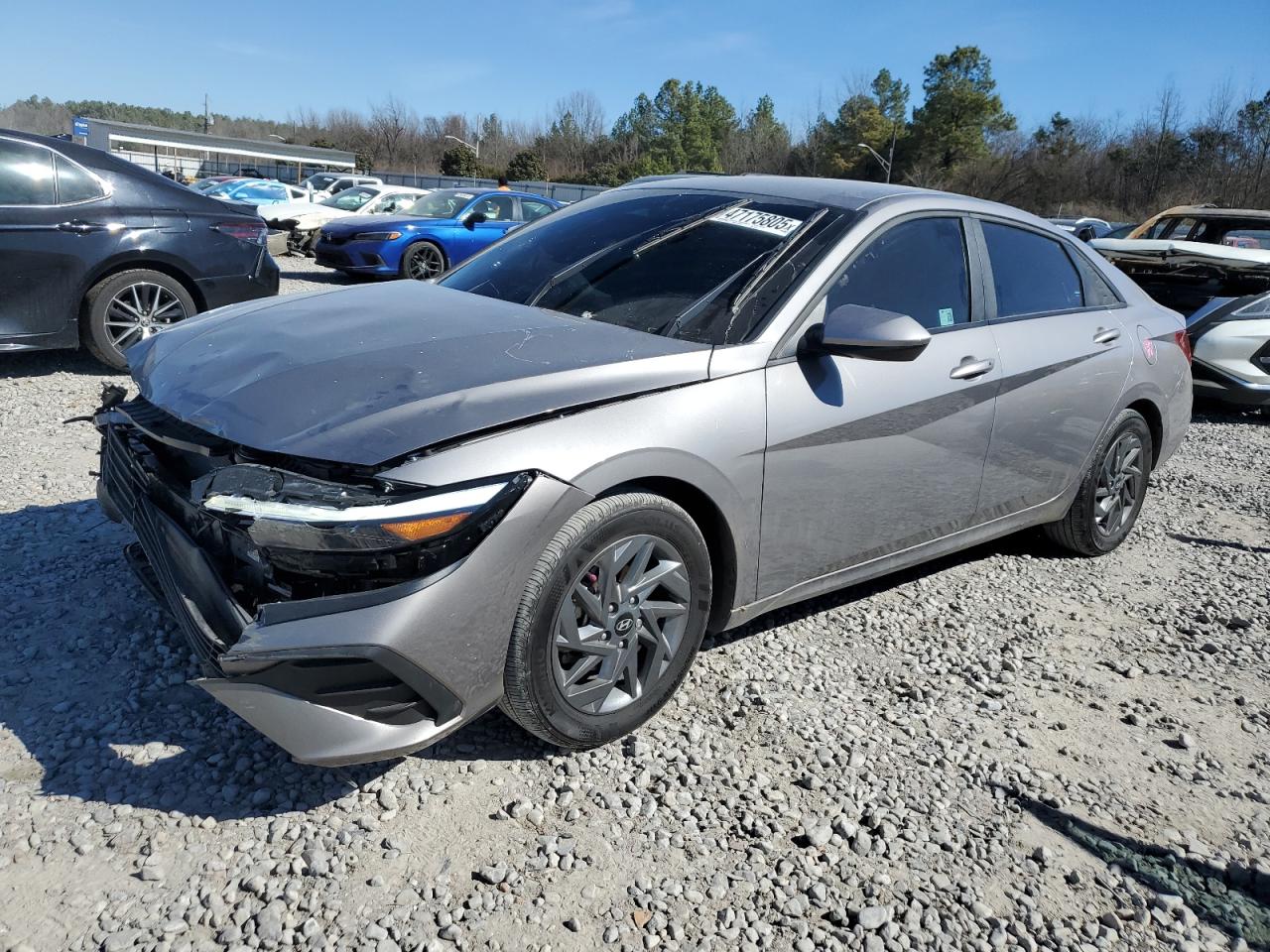 HYUNDAI ELANTRA BLUE