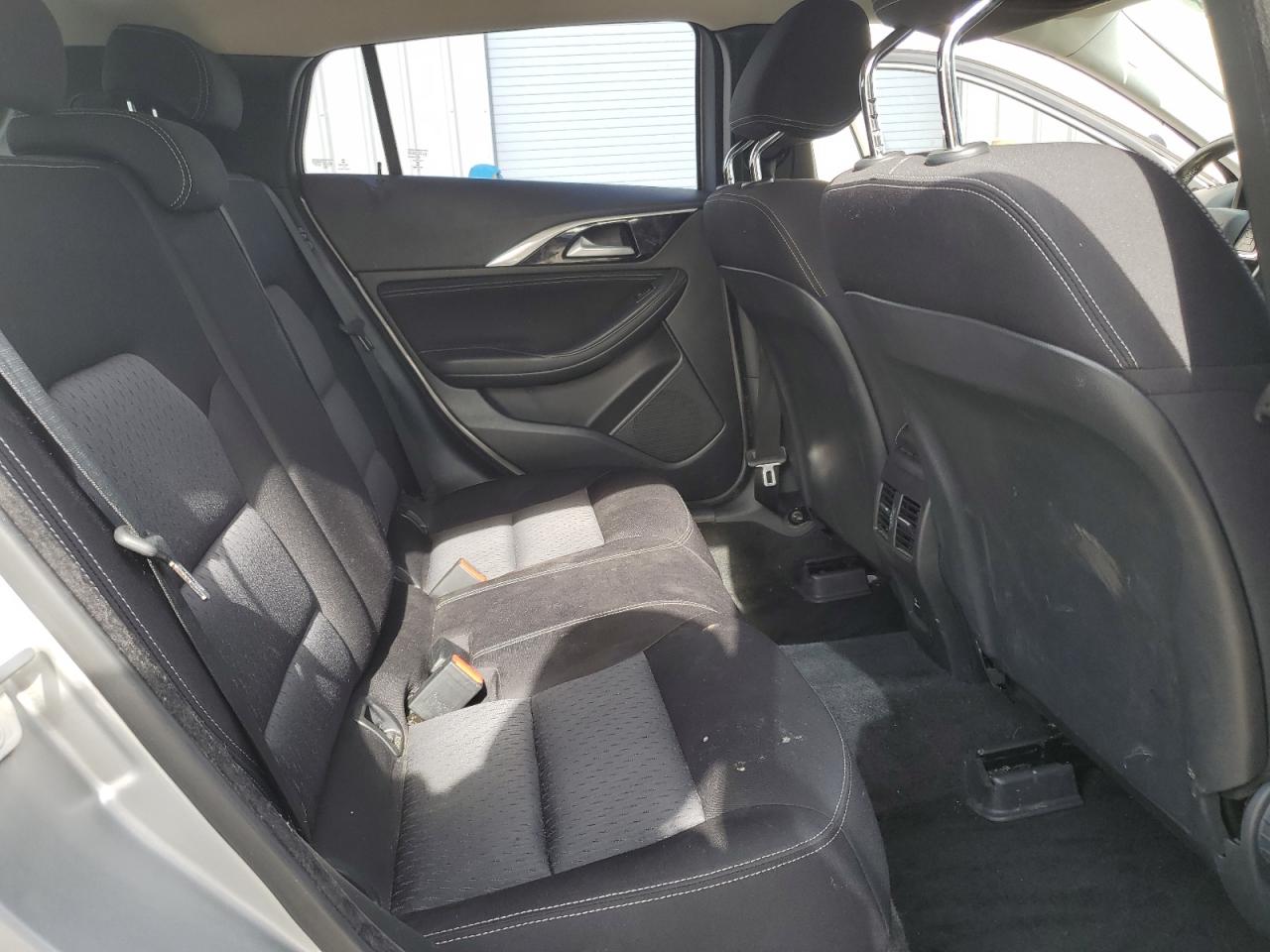 INFINITI QX30 BASE