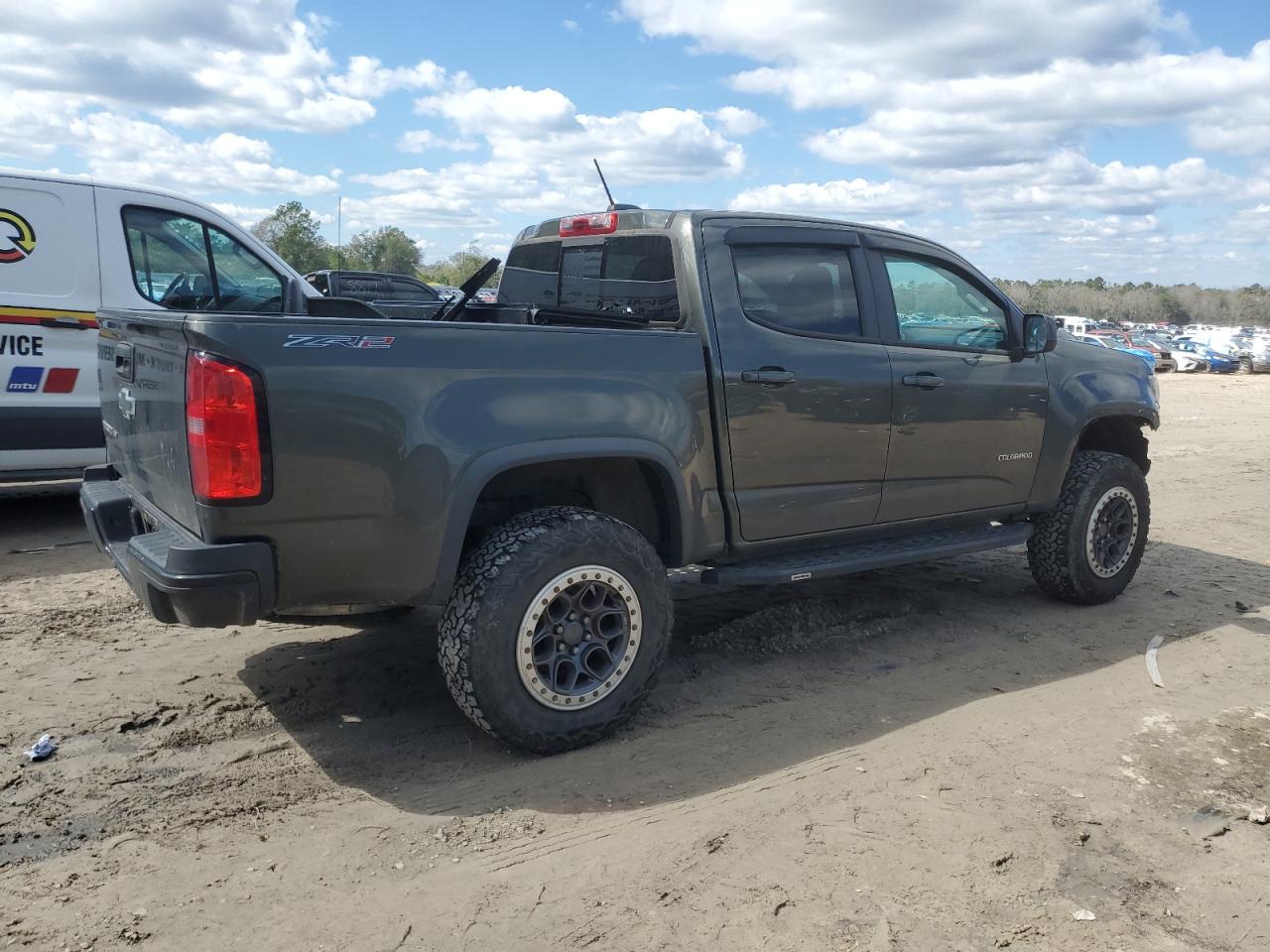 CHEVROLET COLORADO ZR2