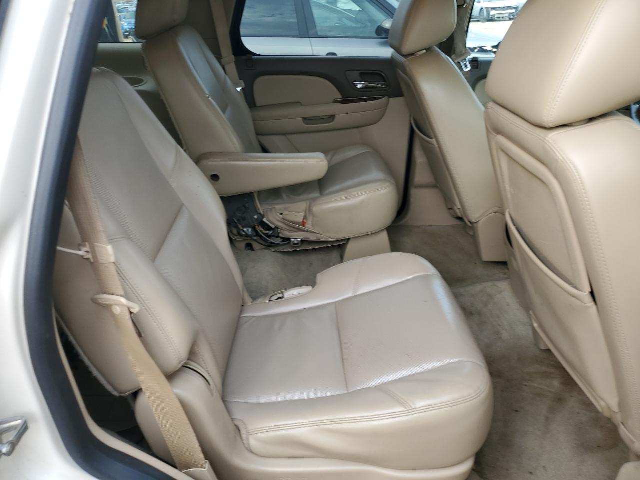 CHEVROLET TAHOE C1500 LTZ