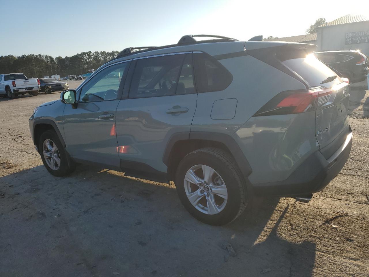 Lot #3239230135 2019 TOYOTA RAV4 XLE