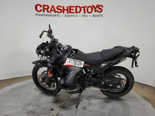 2024 KTM 790 ADVENT LCETS7400RH703414