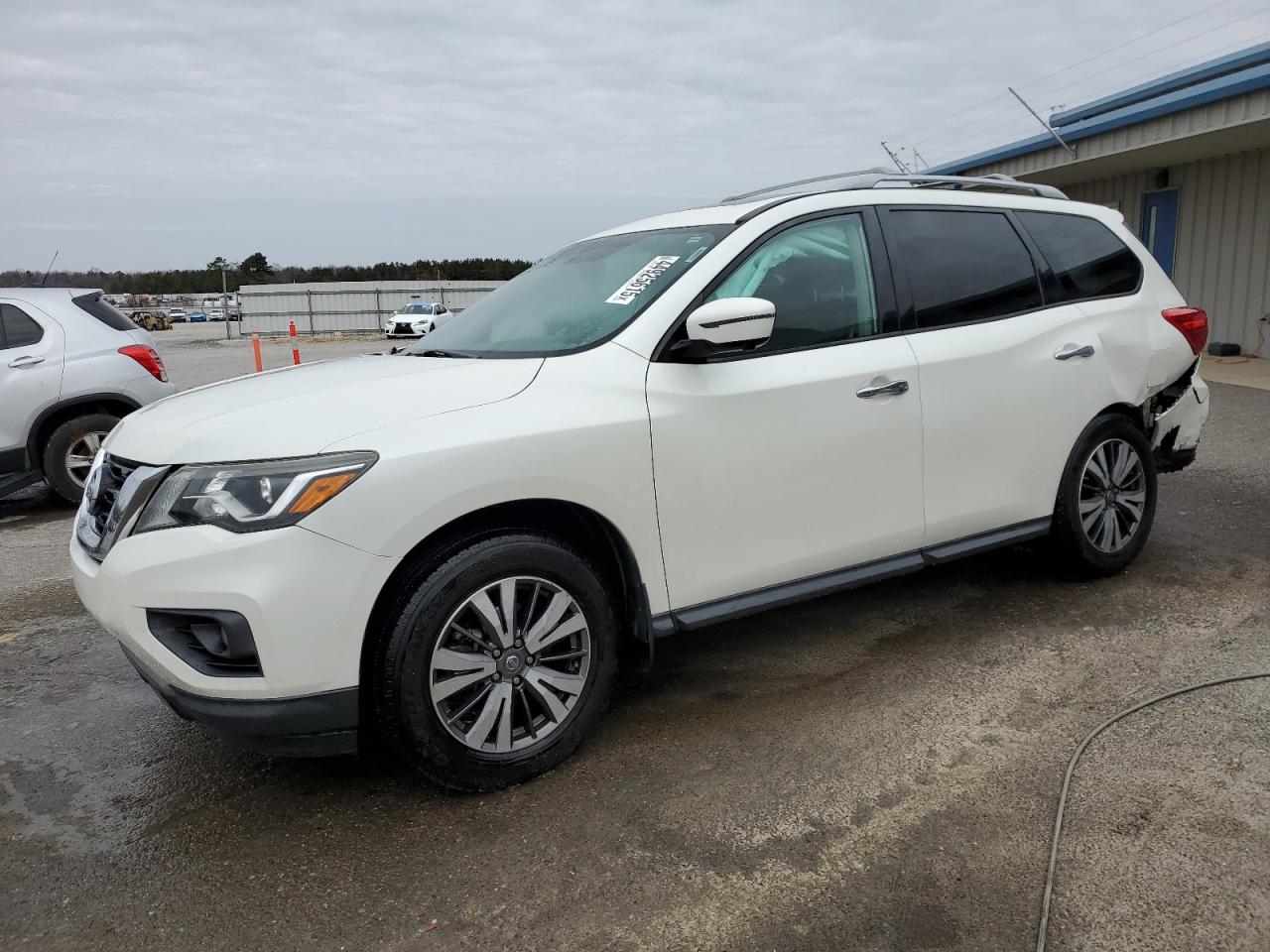NISSAN PATHFINDER S