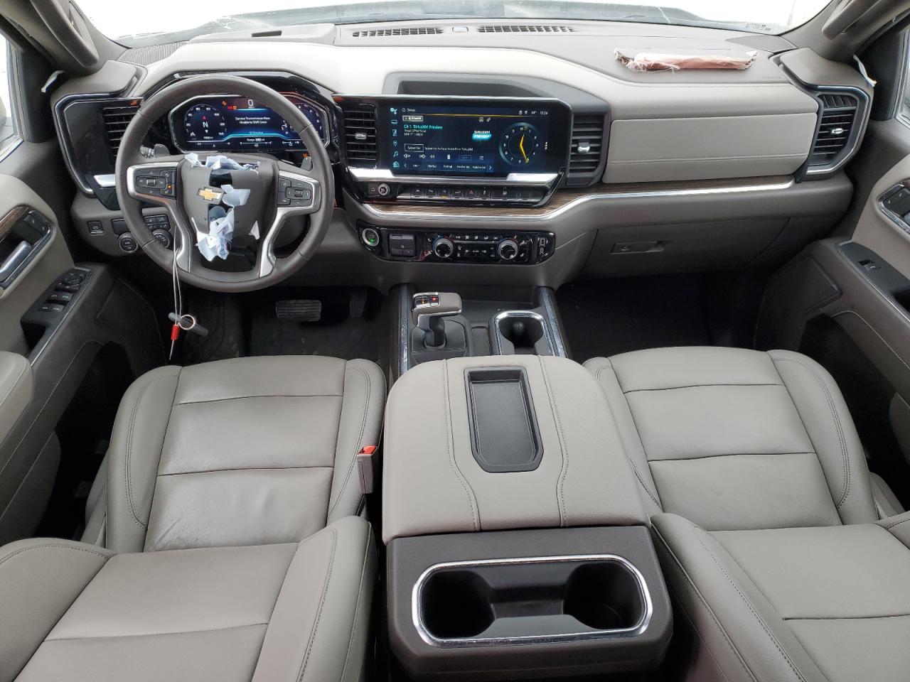 CHEVROLET SILVERADO C1500 LT