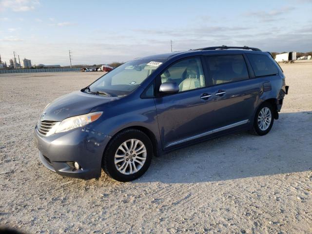 TOYOTA SIENNA XLE