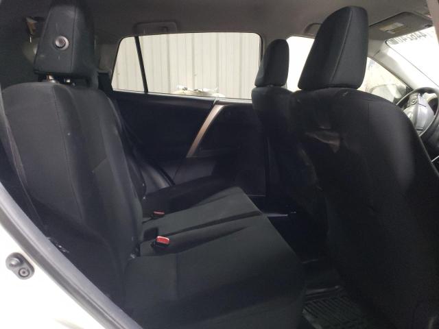 2015 TOYOTA RAV4 LE - JTMBFREV8FJ041575